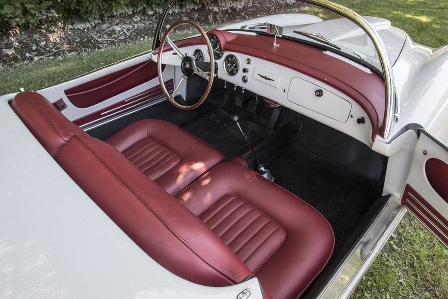 1955_Lancia_Aurelia_B24S_Spider_interior