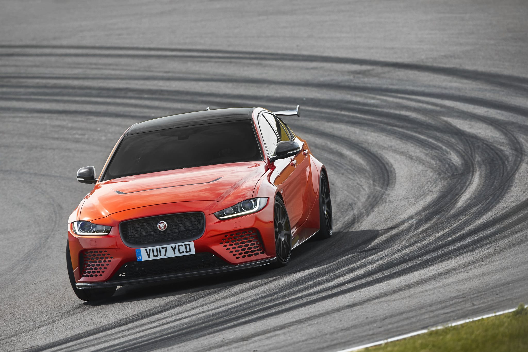 Jaguar XE SV Project 8 Jaguar XE SV Project 8