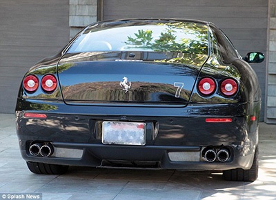 Virtually Revived Ferrari F40 Keeps Iconic Exhaust and Wing, Rest