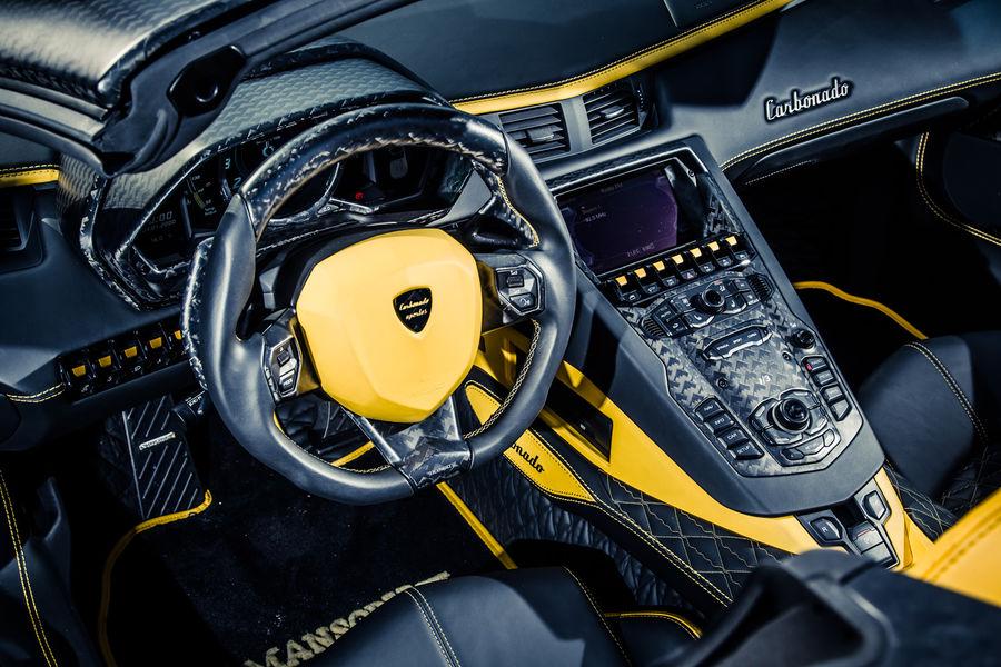 MANSORY_Lamborghini_CARBONADO_interior