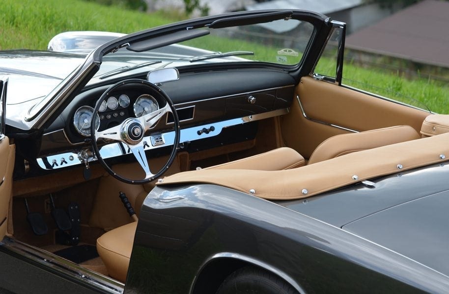 Maserati 3500 gtgti spider relatively inexpensive - interior shot Maserati 3500 gtgti Spider - interior shot